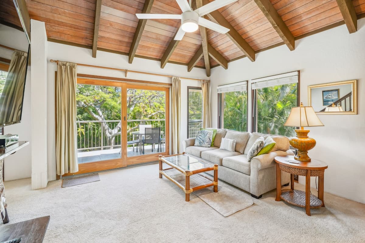 Townhouse in Koloa Kauai · ★4.61 · 2 bedrooms · 3 beds · 1 bath - Photo 2