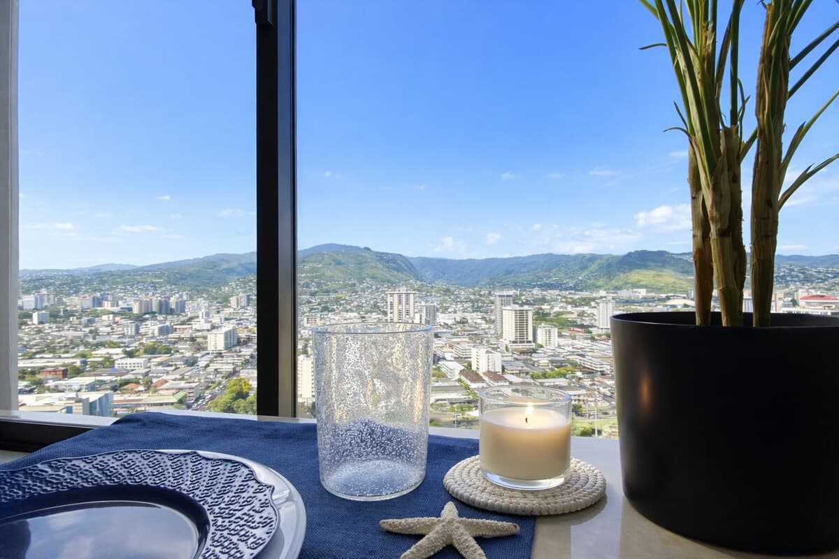 High Above Waikiki: Serenity Studio Escape - Photo 2