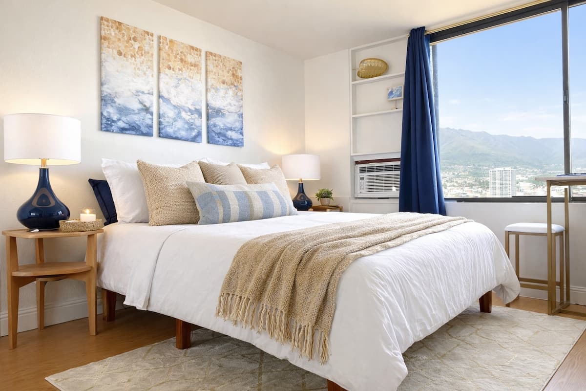 High Above Waikiki: Serenity Studio Escape - Photo 1