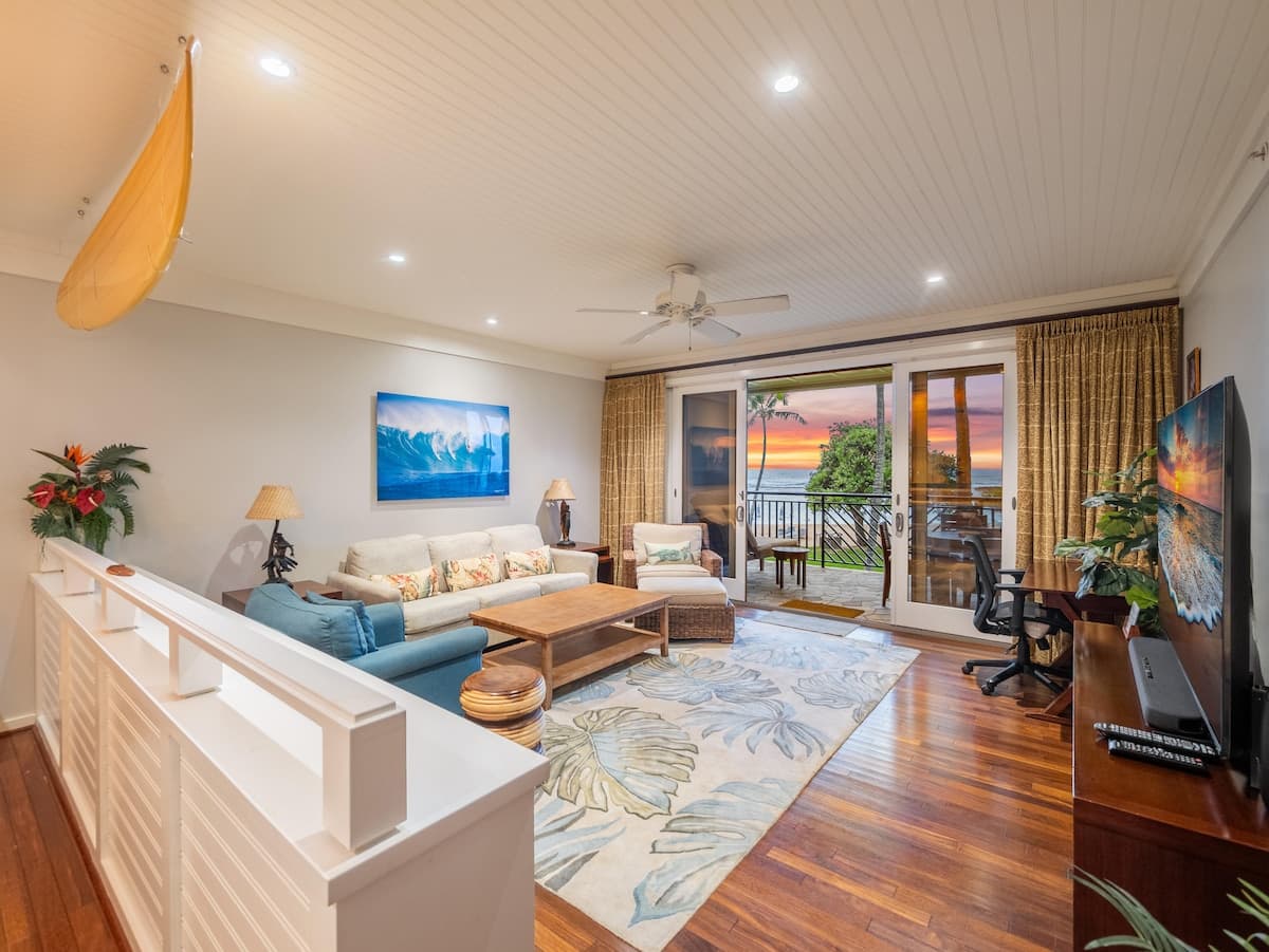 Villa in Kahuku · ★4.98 · 3 bedrooms · 4 beds · 2 private baths - Photo 4