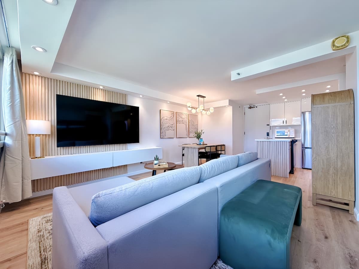 42FL-Modern Waikiki 1BR-Condo w/Breathtaking Views - Photo 4