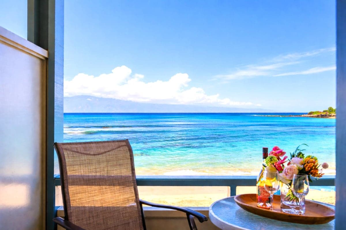 Condo in Lahaina · ★5.0 · 1 bedroom · 1 bed · 1 bath - Photo 3