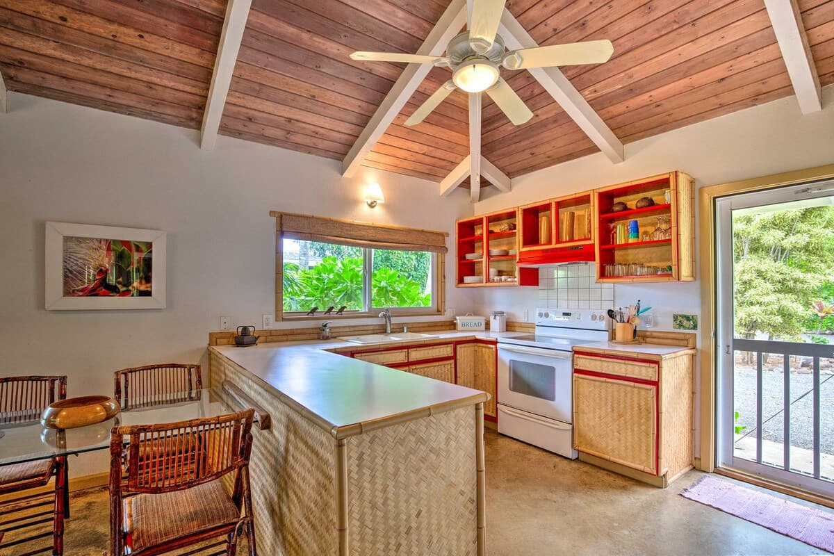 Home in Kapaa · ★4.6 · 2 bedrooms · 3 beds · 1 bath - Photo 3