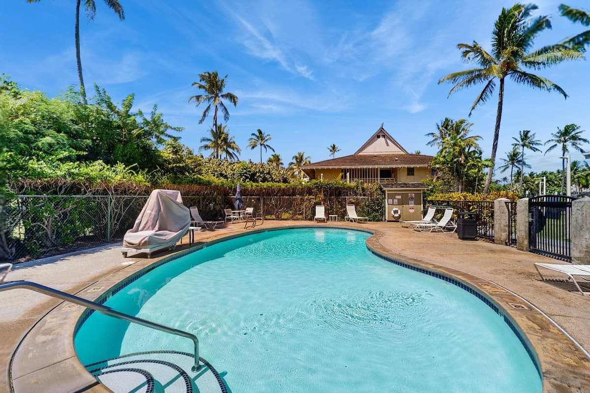 Condo in Kapaa · ★4.63 · 1 bedroom · 2 beds · 1 shared bath - Photo 4