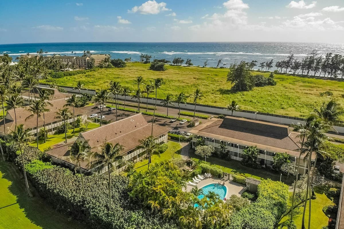Condo in Kapaa · ★4.63 · 1 bedroom · 2 beds · 1 shared bath - Photo 3
