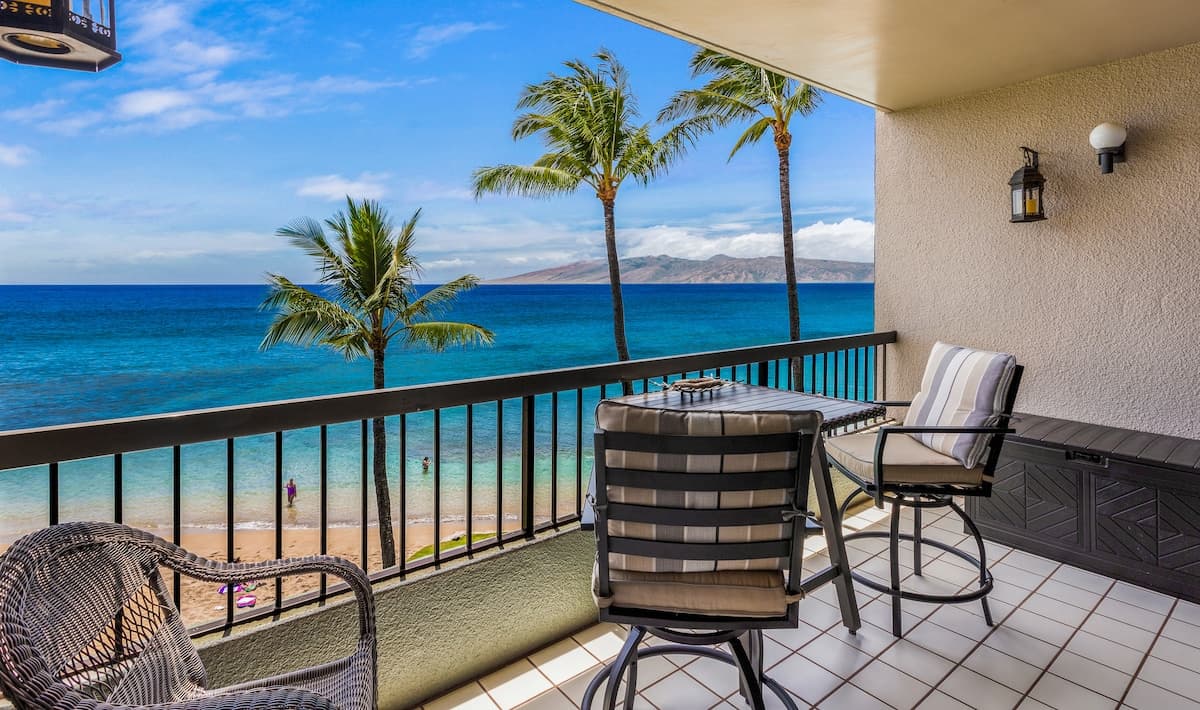 Absolute Beachfront with Million-Dollar Views - Photo 3