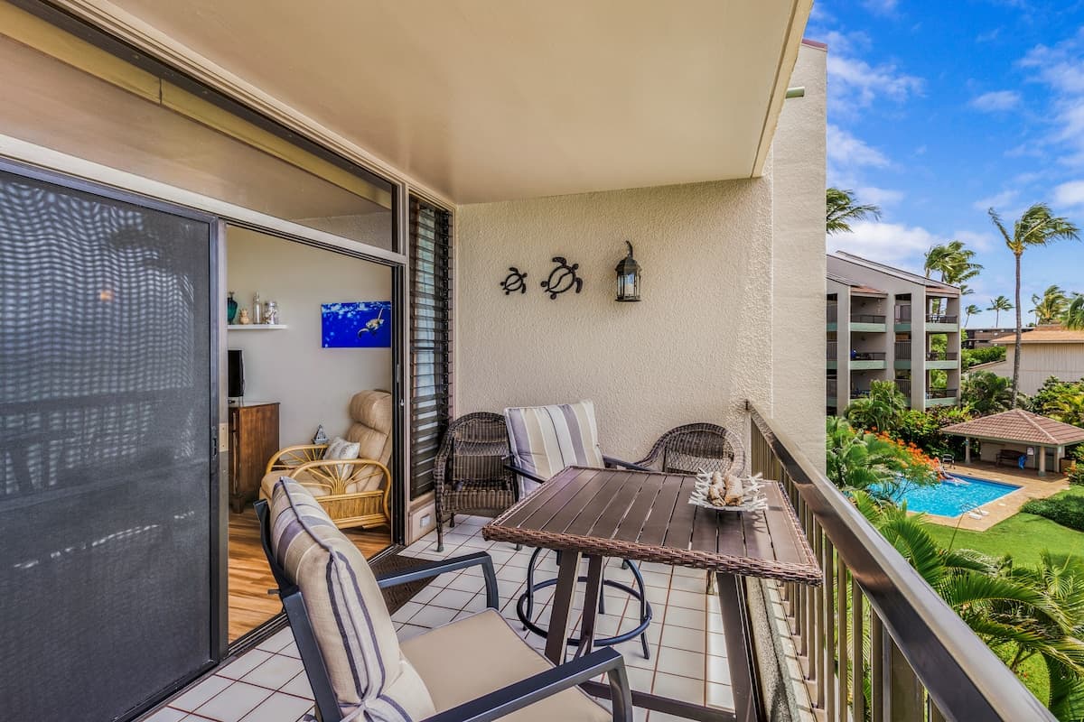 Absolute Beachfront with Million-Dollar Views - Photo 4