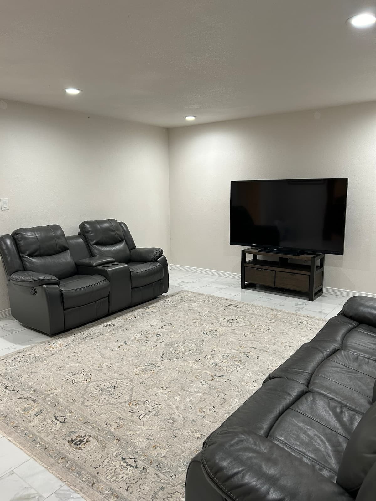 Cozy 3BR Home Near Meta, Stanford & SF - Photo 2