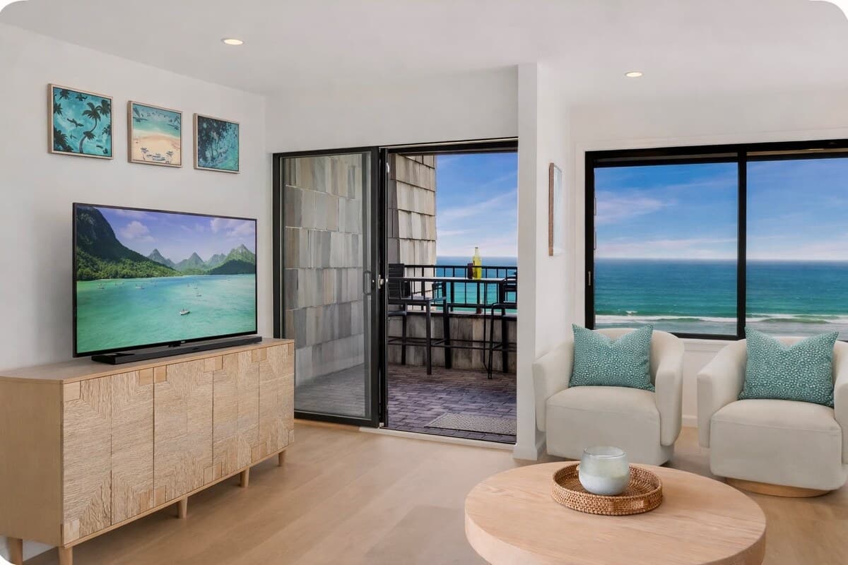 Jewel of the Pacific. Oceanfront Condo at Sealodge - Photo 4