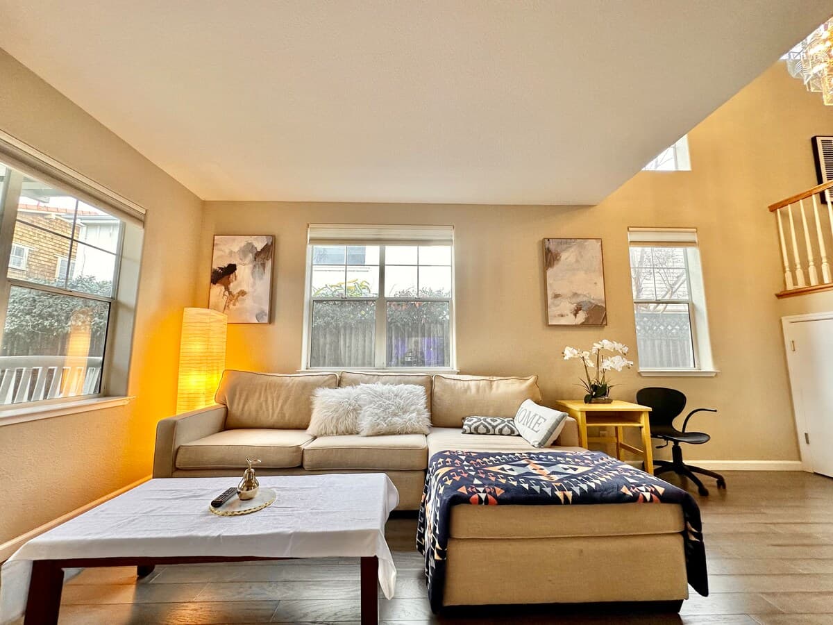 Spacious Silicon Valley Home with Pool & Hot Tub - Photo 4