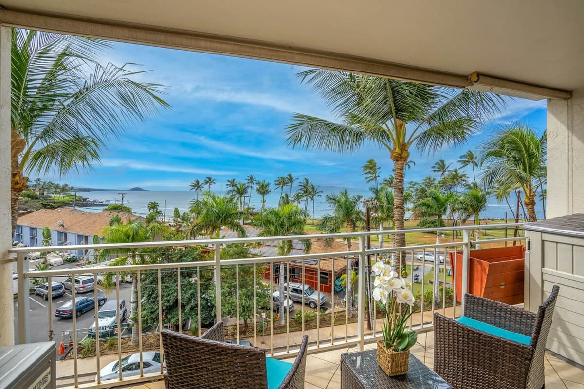 Condo in Kihei · ★4.5 · 1 bedroom · 2 beds · 1 shared bath - Photo 1