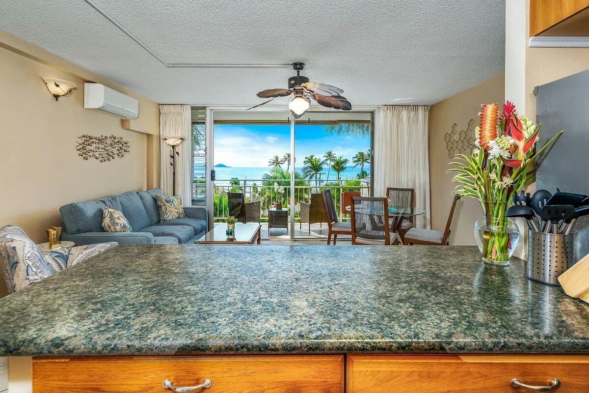 Condo in Kihei · ★4.5 · 1 bedroom · 2 beds · 1 shared bath - Photo 3