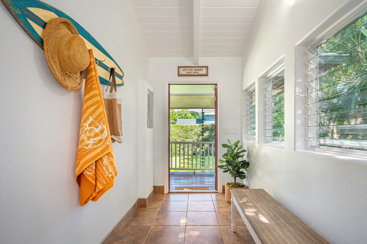 Home in Hanalei · ★4.98 · 3 bedrooms · 3 beds · 3 baths - Photo 5