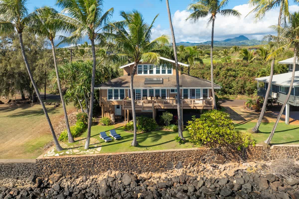Home in Koloa · ★4.8 · 3 bedrooms · 4 beds · 3 baths - Photo 4