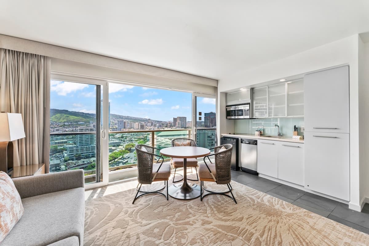 *Special Ala Moana 1bdrm nr beach King (AMH2026) - Photo 3