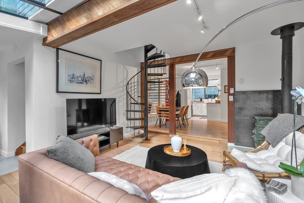 Hillside Mill Valley Home with Endless Views - Photo 4