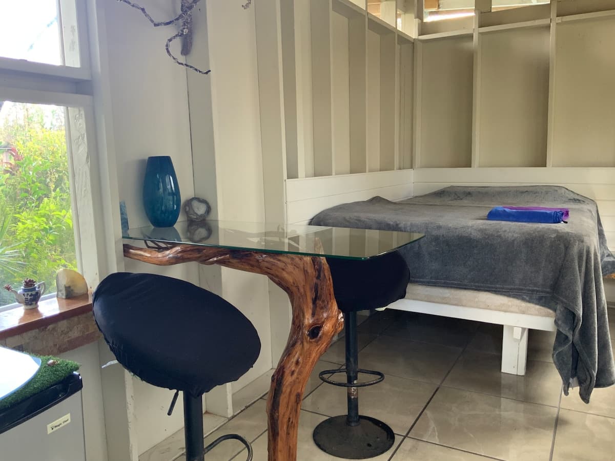 Cabin in Mountain View · ★5.0 · 1 bedroom · 1 bed · 1 private bath - Photo 3