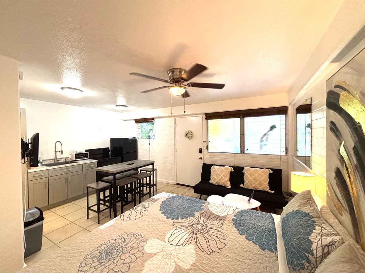 1-bedroom Center of Waikiki Kitchen WiFi Beach - Photo 5