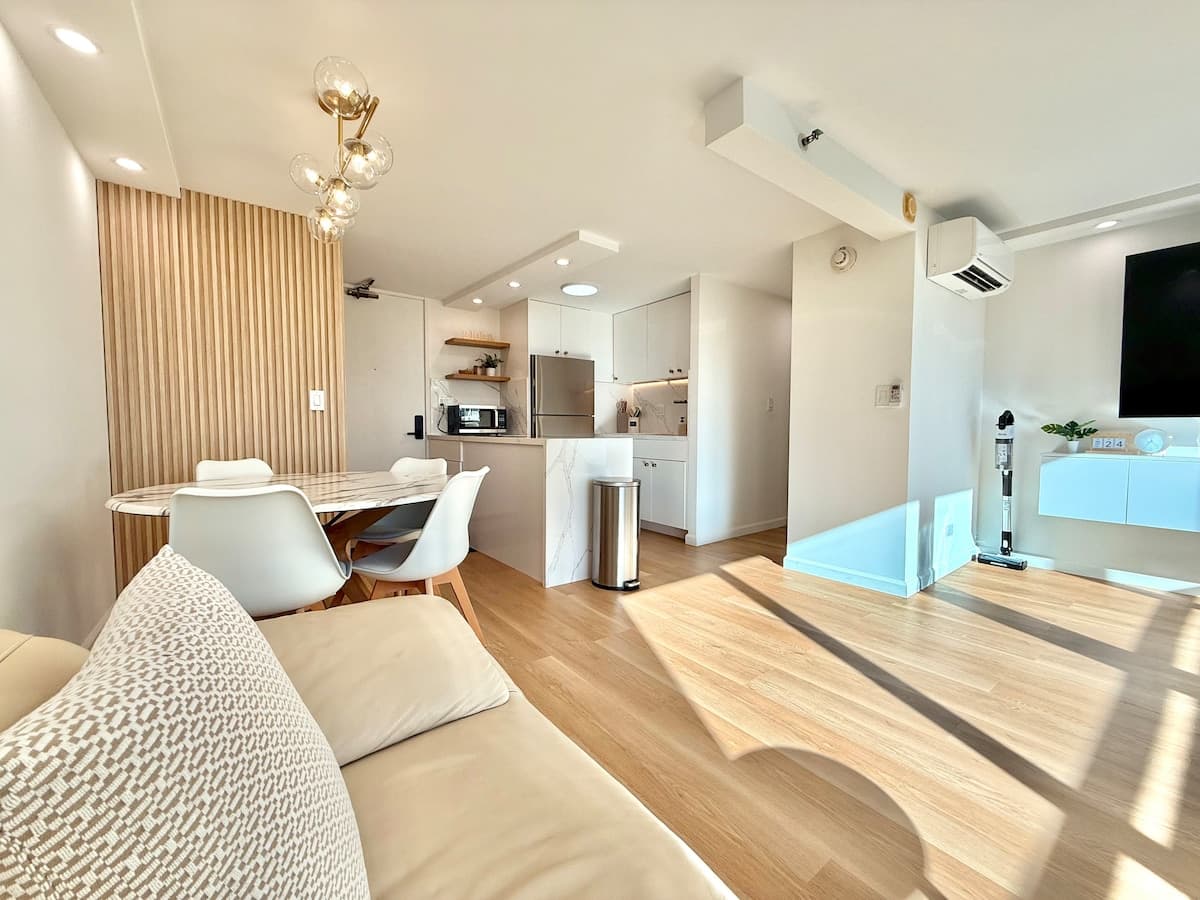 Waikiki City View + Infinity Pool #5 Free parking! - Photo 3