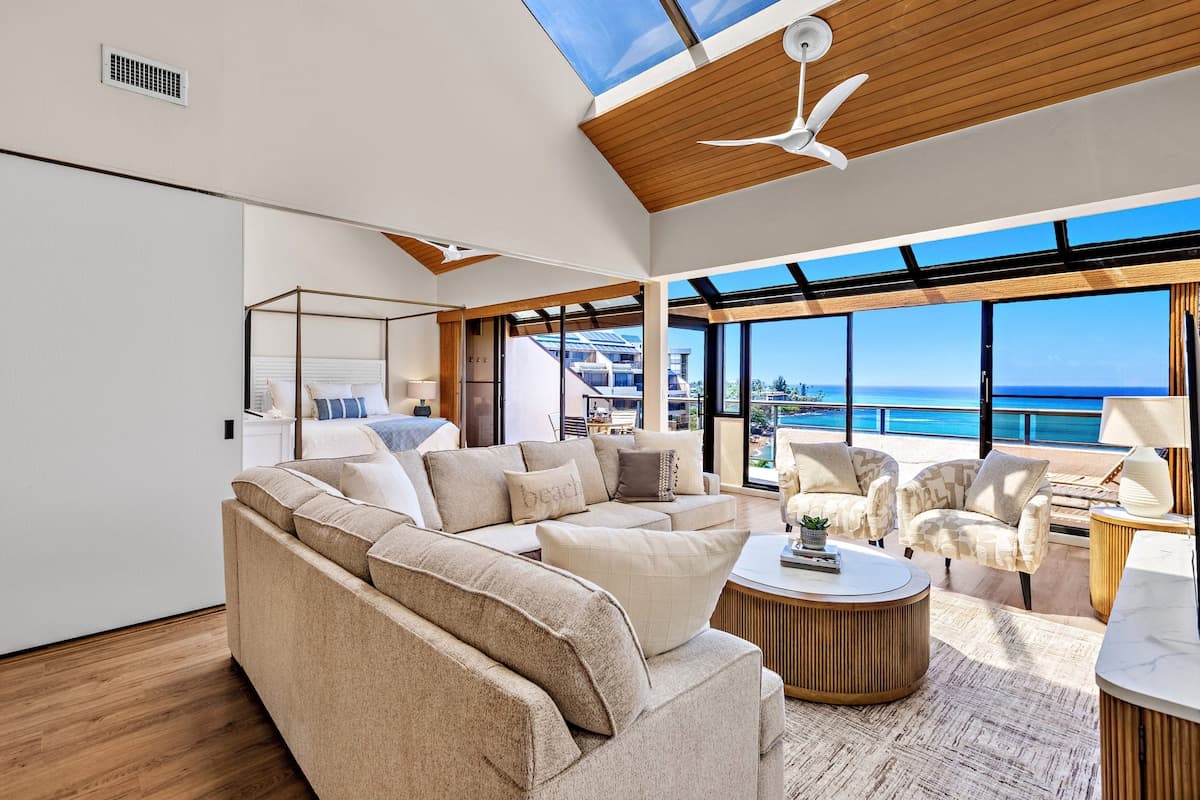 Condo in Lahaina · ★4.92 · 3 bedrooms · 6 beds · 3 baths - Photo 3