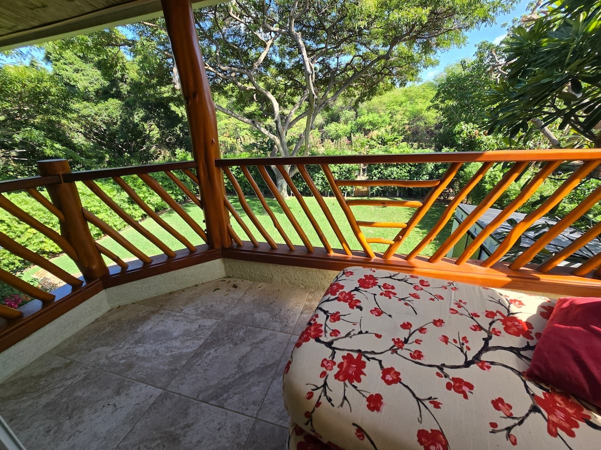 Home in Waimea · ★4.59 · 5 bedrooms · 12 beds · 3 private baths - Photo 4