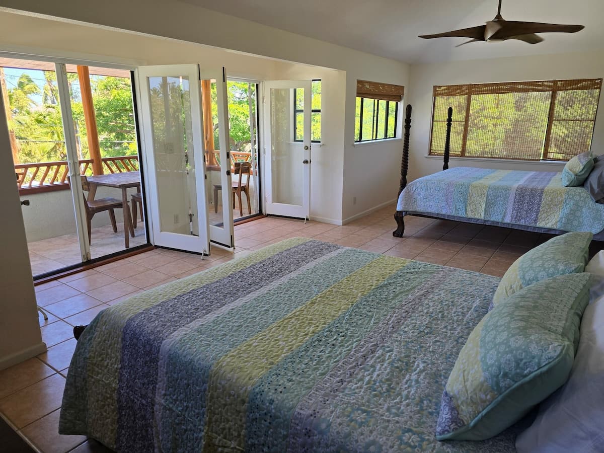 Home in Waimea · ★4.59 · 5 bedrooms · 12 beds · 3 private baths - Photo 2