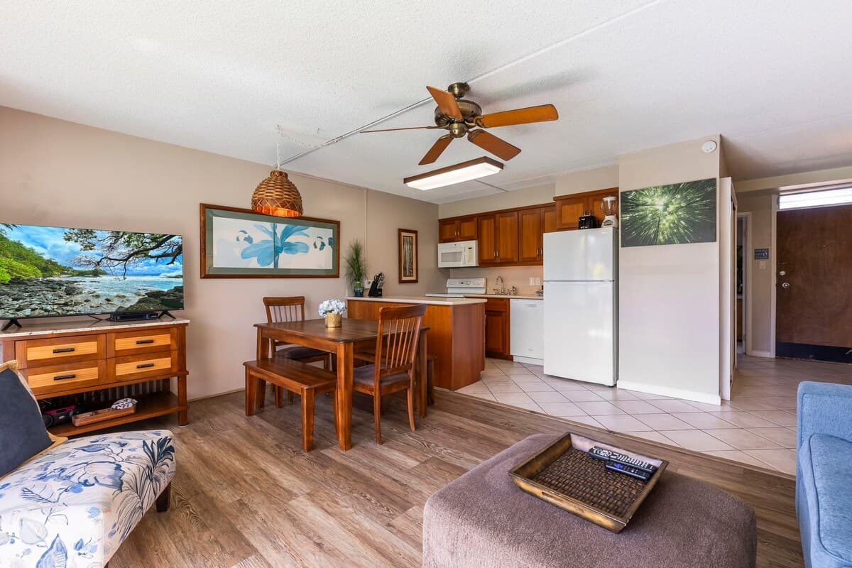 Condo in Kihei · ★4.95 · 1 bedroom · 2 beds · 1 bath - Photo 5