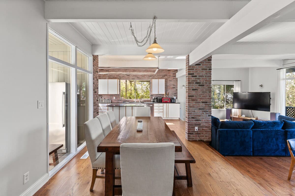 Berkeley Hills Home with Panoramic Bay Views - Photo 5