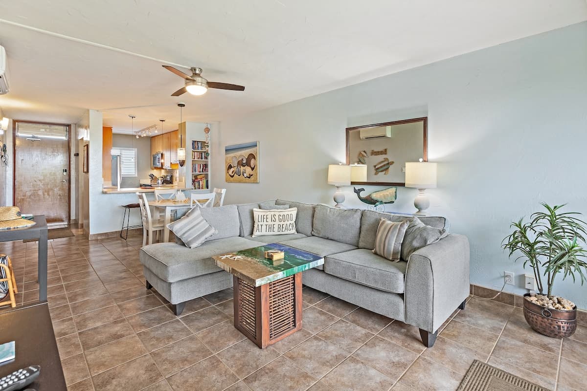 Condo in Kihei · ★4.89 · 2 bedrooms · 3 beds · 2 baths - Photo 4