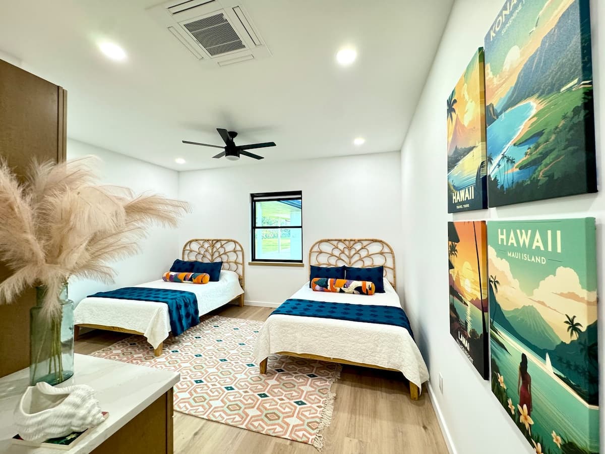 Home in Kahuku · ★5.0 · 3 bedrooms · 5 beds · 3 private baths - Photo 3
