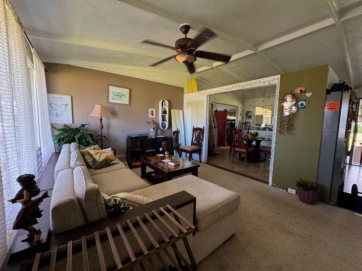 Home in Hilo · ★4.98 · 1 bedroom · 1 bed · 1 private bath - Photo 3