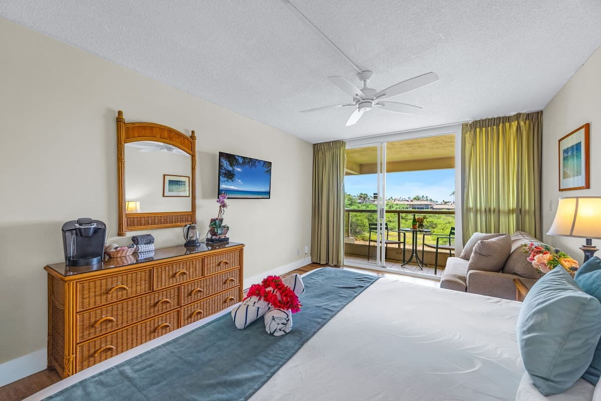 Condo in Kihei · ★4.75 · Studio · 2 beds · 1 bath - Photo 3