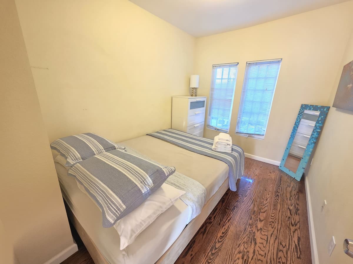 Charming Home on The Alameda Near SCU - Photo 3