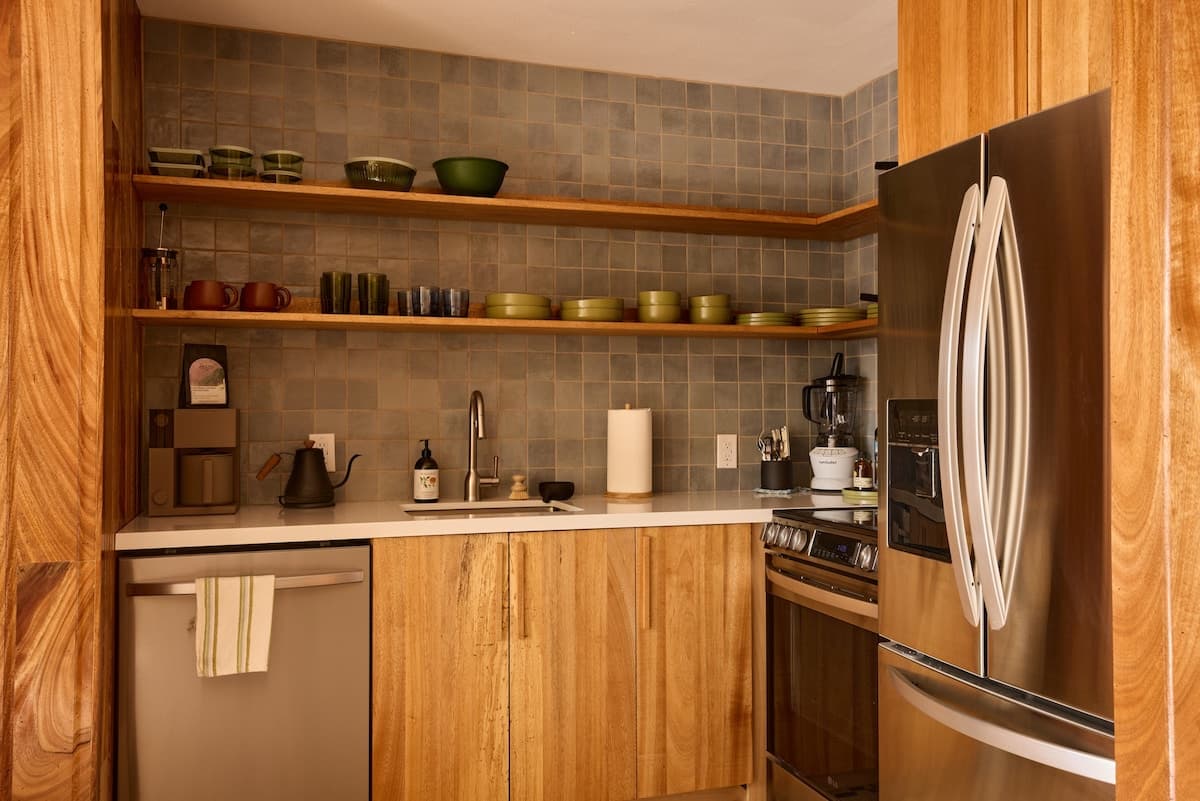 Condo in Kahuku · ★4.98 · Studio · 2 beds · 1 private bath - Photo 5