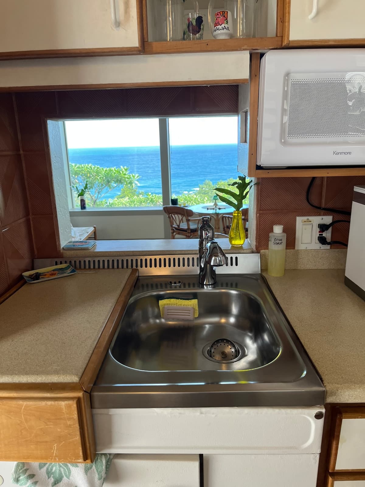 Guesthouse in Princeville · ★5.0 · Studio · 1 bed · 1 bath - Photo 4