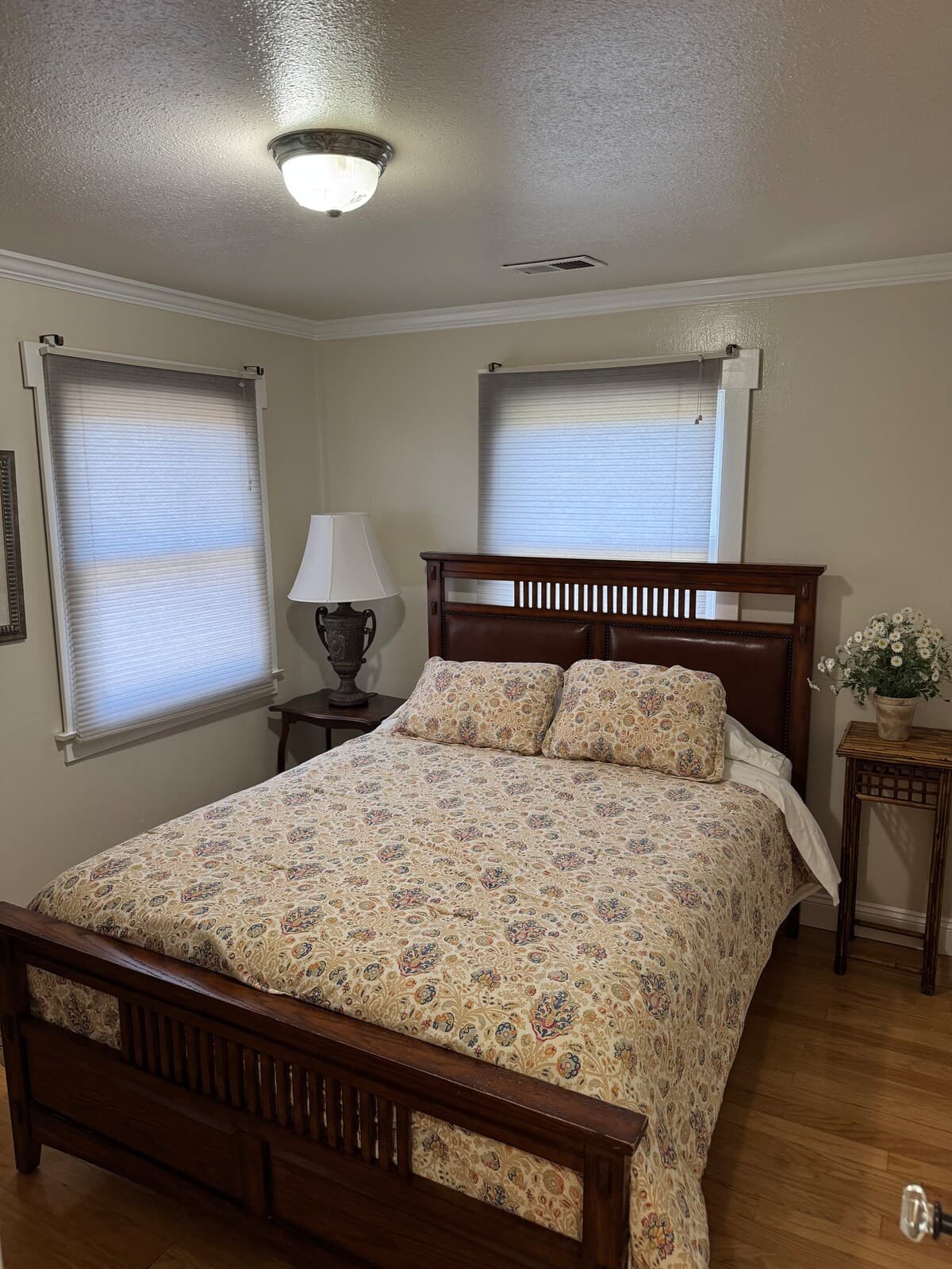 Remodeled Bungalow w/ Detached Cottage, Napa - Photo 4