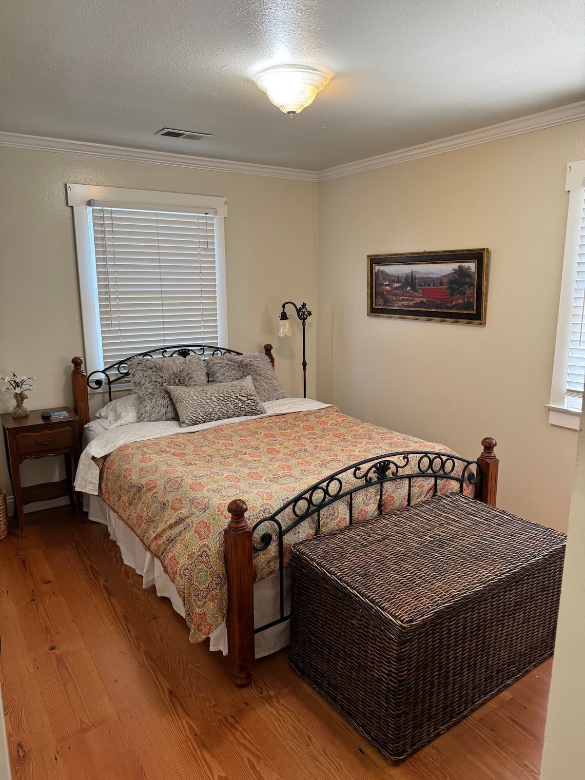 Remodeled Bungalow w/ Detached Cottage, Napa - Photo 3
