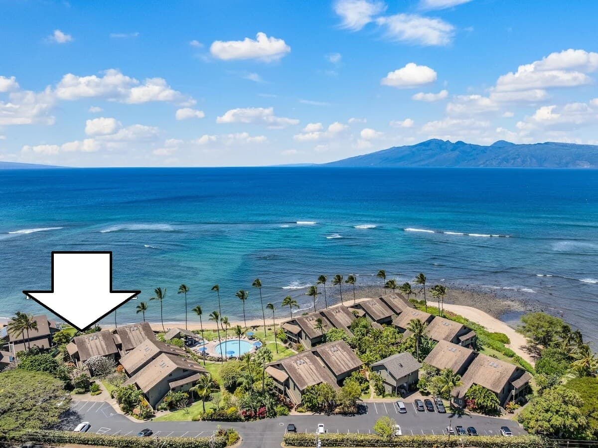 Condo in Lahaina · ★5.0 · 2 bedrooms · 4 beds · 2 baths - Photo 5