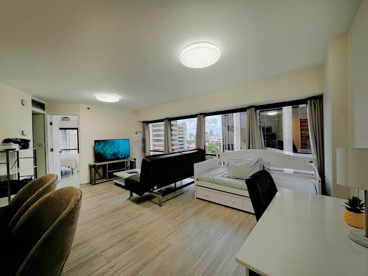 1BR Downtown Spacious w/Parking - Photo 5