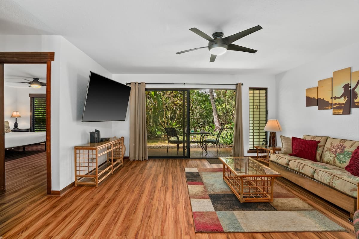Condo in Koloa · ★4.86 · 1 bedroom · 2 beds · 1 shared bath - Photo 1