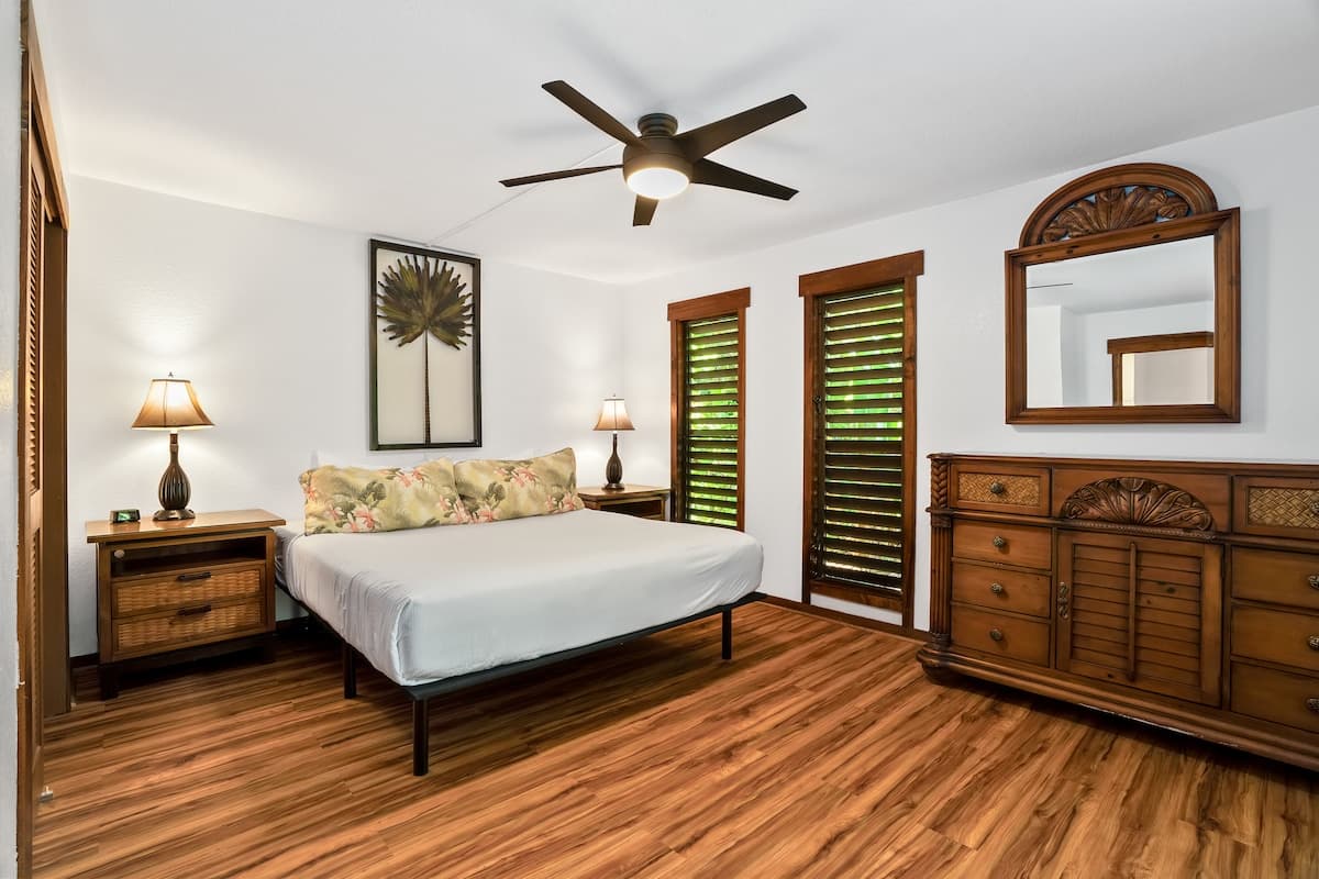 Condo in Koloa · ★4.86 · 1 bedroom · 2 beds · 1 shared bath - Photo 3