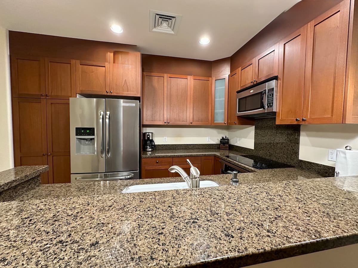 Townhouse in Waikoloa Village · ★5.0 · 2 bedrooms · 3 beds · 2 baths - Photo 4