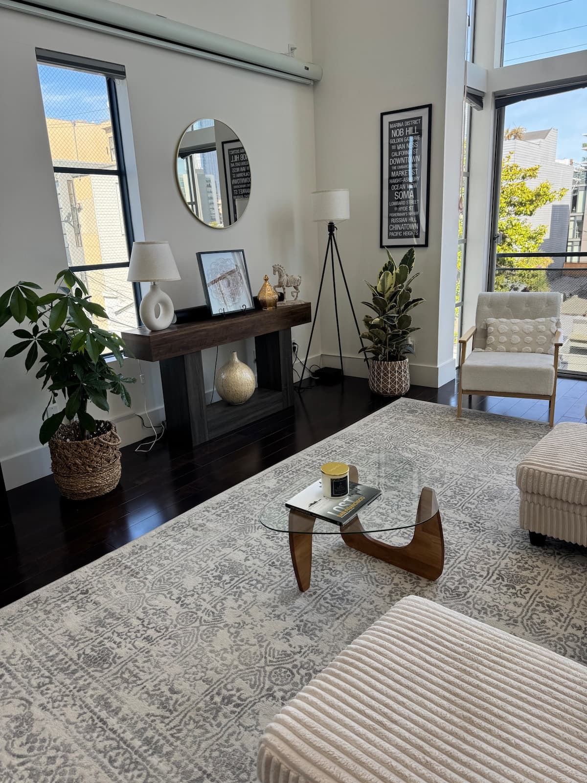 SF Penthouse Loft with Skyline Views & Parking - Photo 4