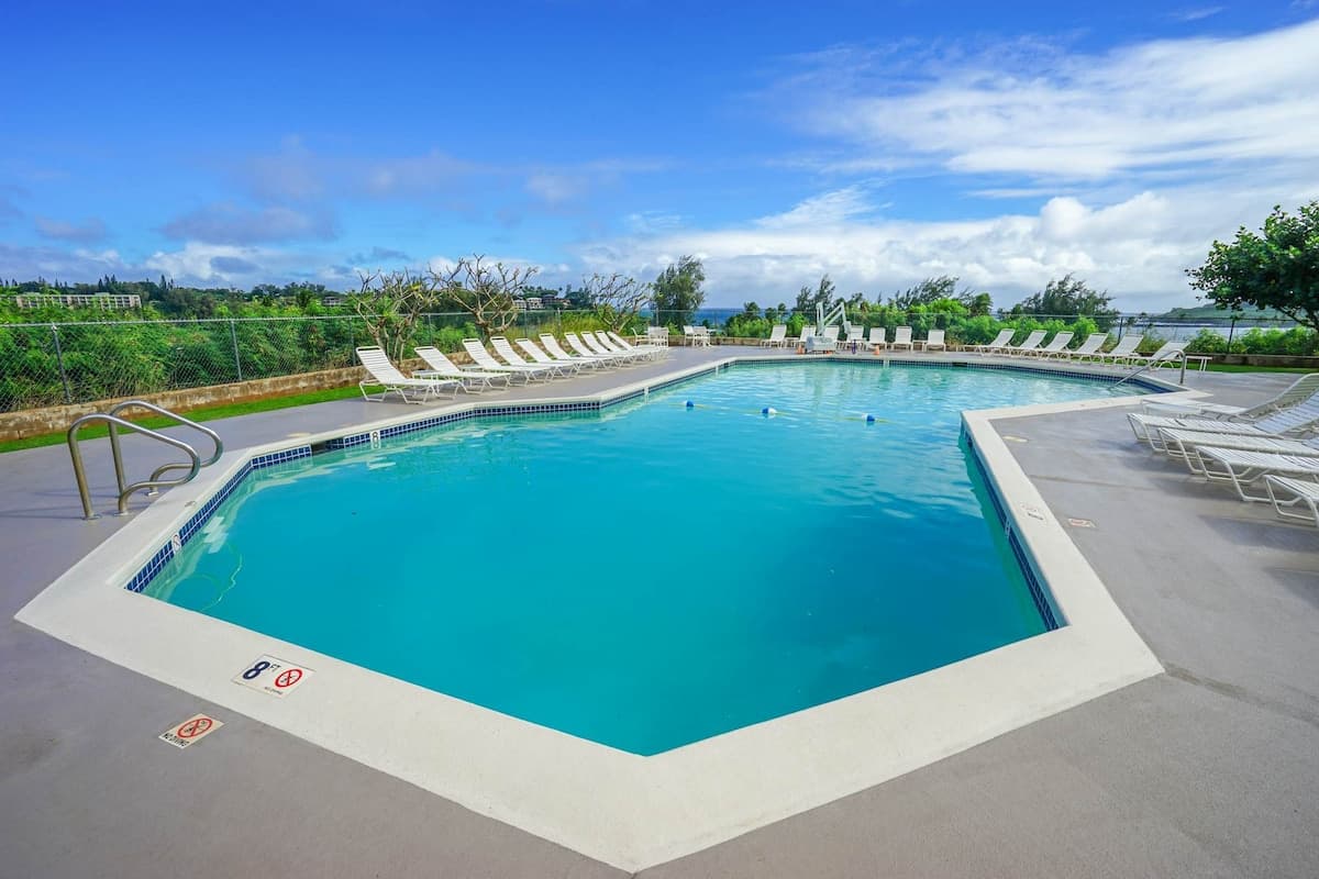 Condo in Lihue · ★4.5 · 2 bedrooms · 3 beds · 2 shared baths - Photo 4