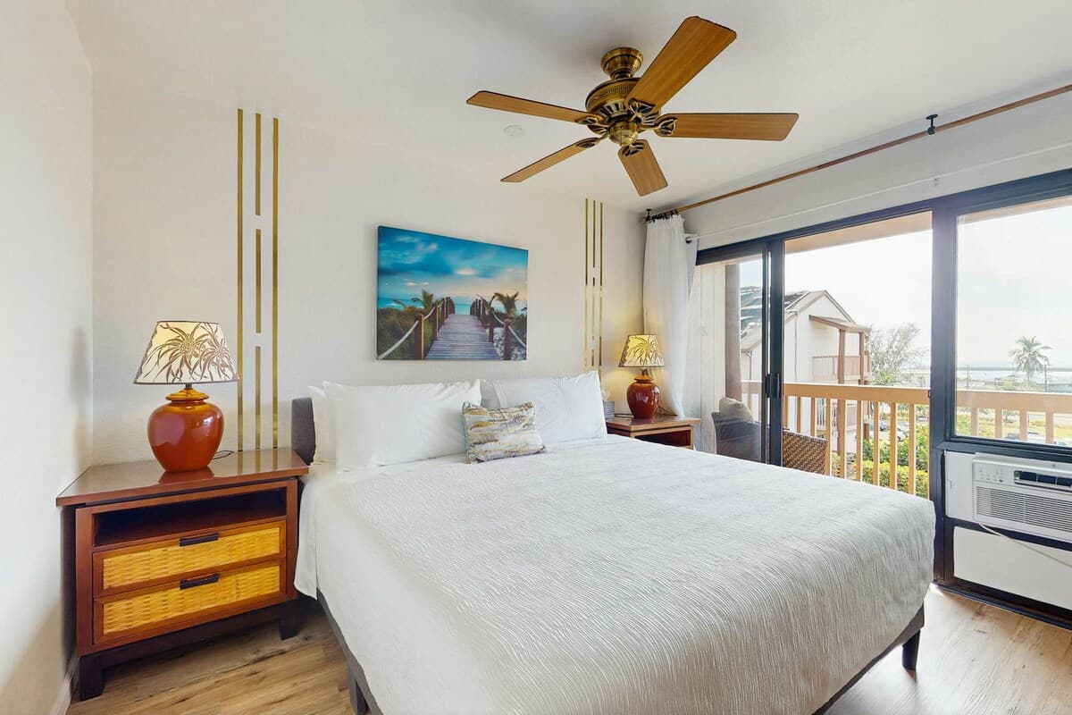 Condo in Lihue · ★4.5 · 2 bedrooms · 3 beds · 2 shared baths - Photo 5