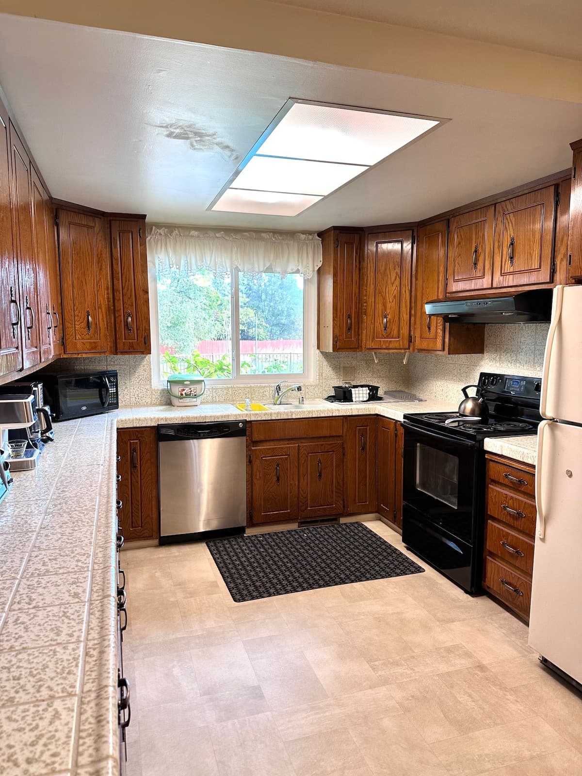Ranch home with pool, creek & wildlife views - Photo 3