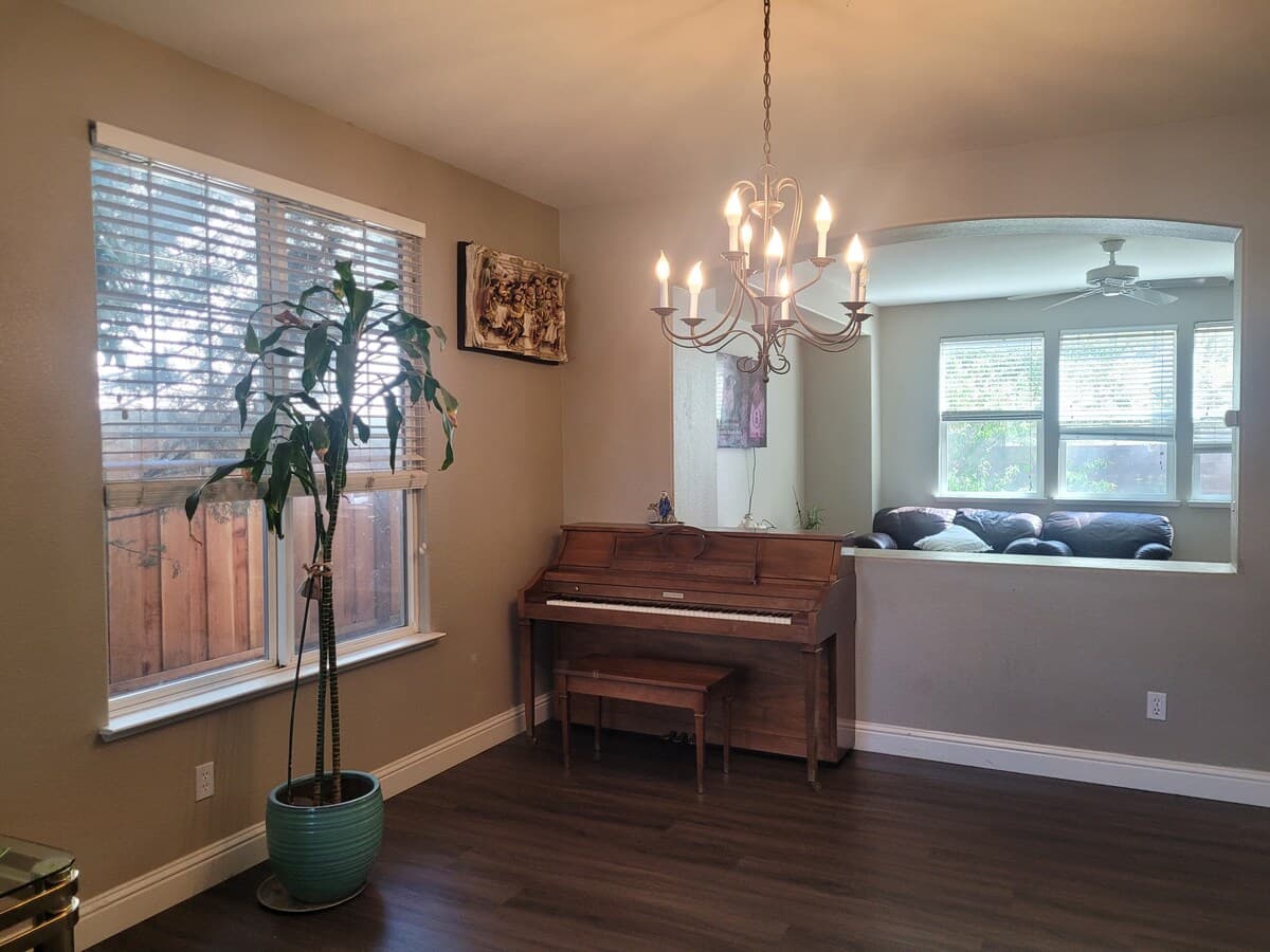 Bright & Spacious 3BR + Loft Family Retreat - Photo 3