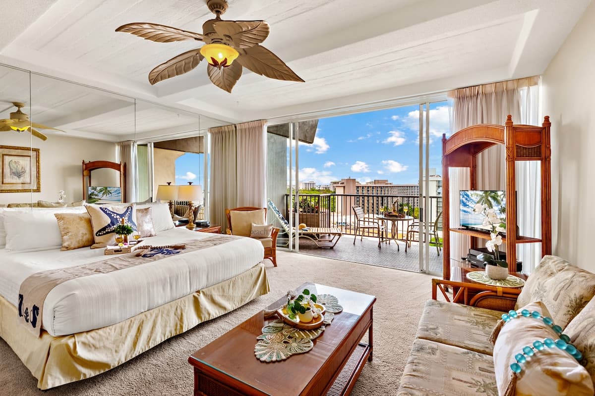 Condo in Lahaina · ★4.67 · Studio · 1 bed · 1 bath - Photo 5
