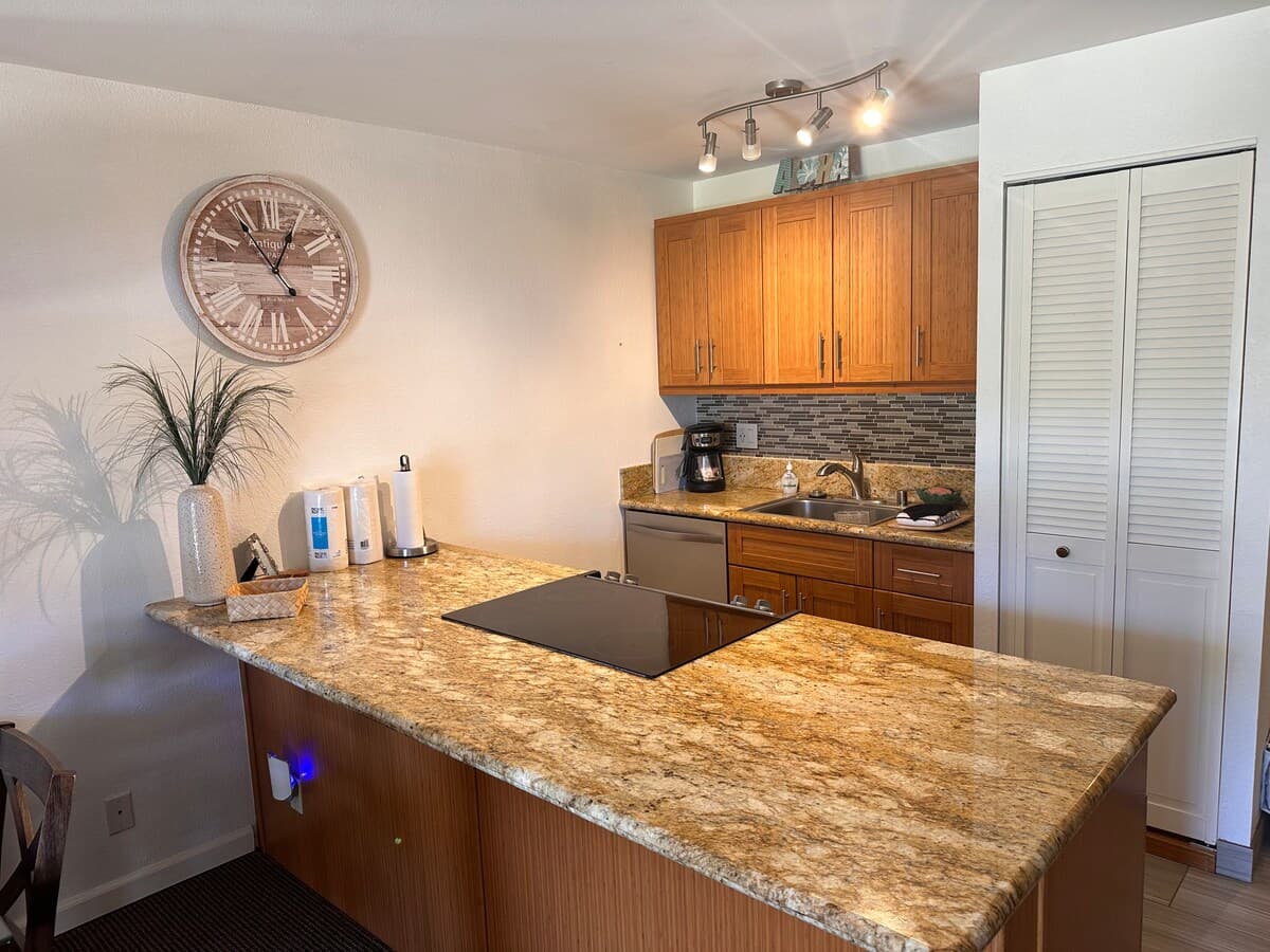Beautiful Kihei 1st floor condo! - Photo 3
