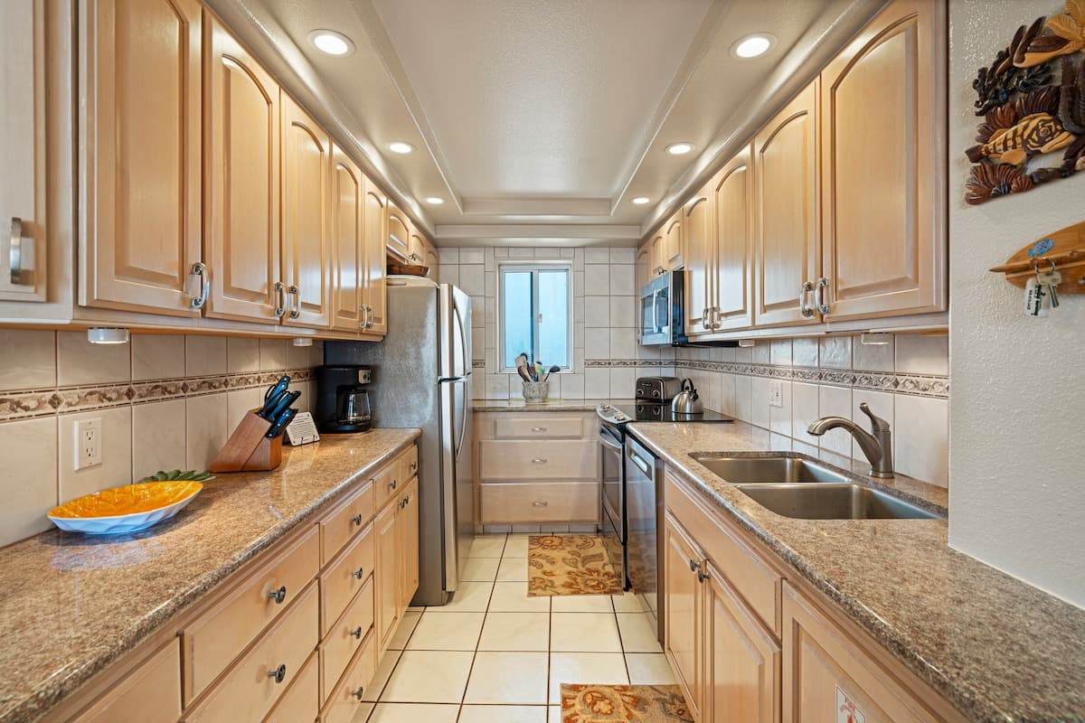 Amazing Remodeled Condo-Menehune Shores #609 - Photo 3